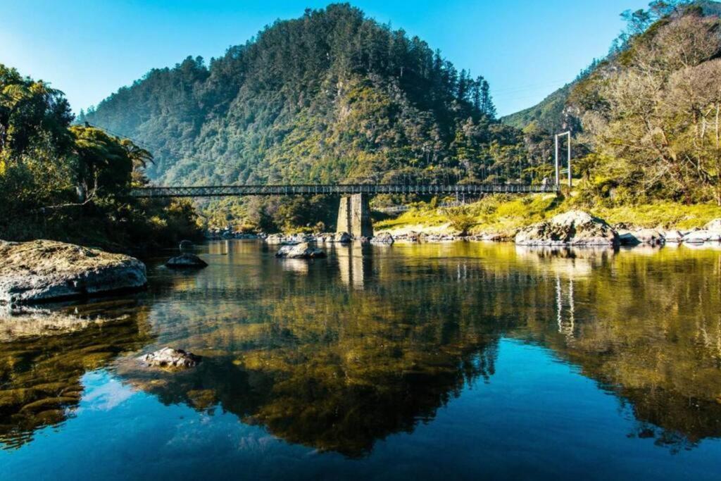 Crown Ridge Miners Cottage Karangahake Exterior foto