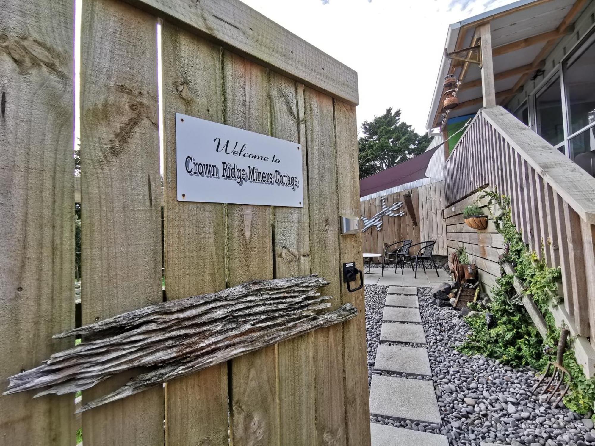 Crown Ridge Miners Cottage Karangahake Exterior foto